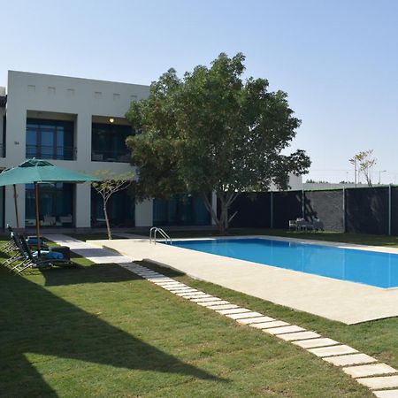 Retaj Salwa Resort & Spa Doha Exteriör bild A villa in Al Reef