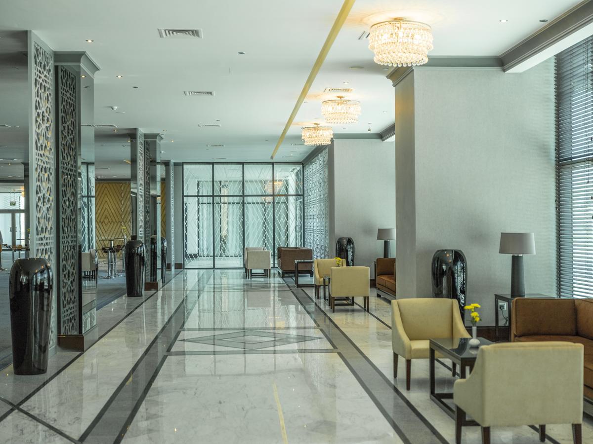 Retaj Salwa Resort & Spa Doha Exteriör bild Lobby