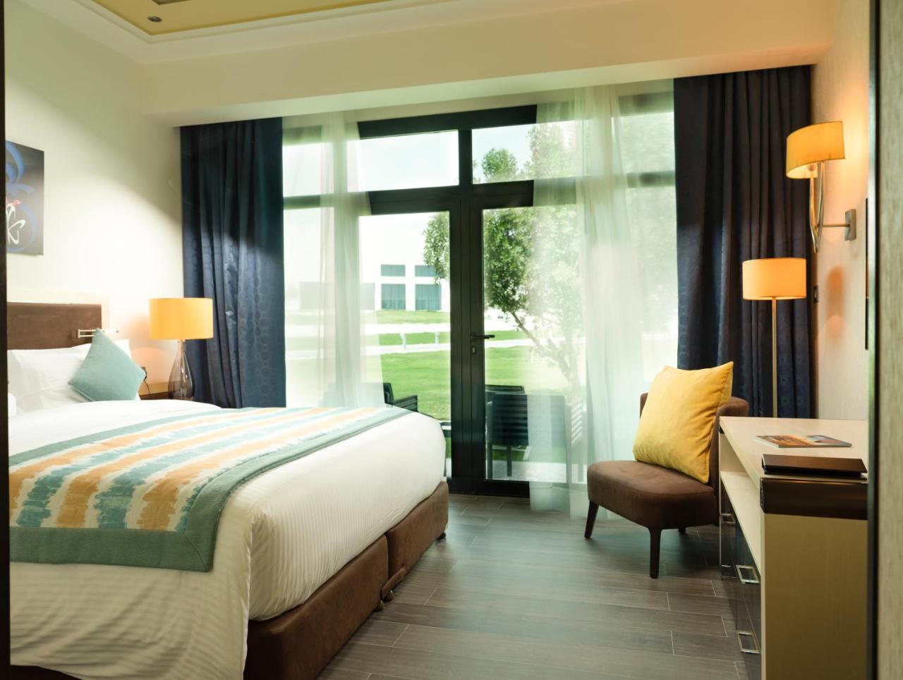 Retaj Salwa Resort & Spa Doha Exteriör bild A room at the hotel