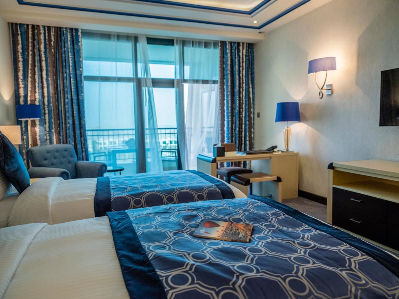 Retaj Salwa Resort & Spa Doha Exteriör bild A room at the hotel